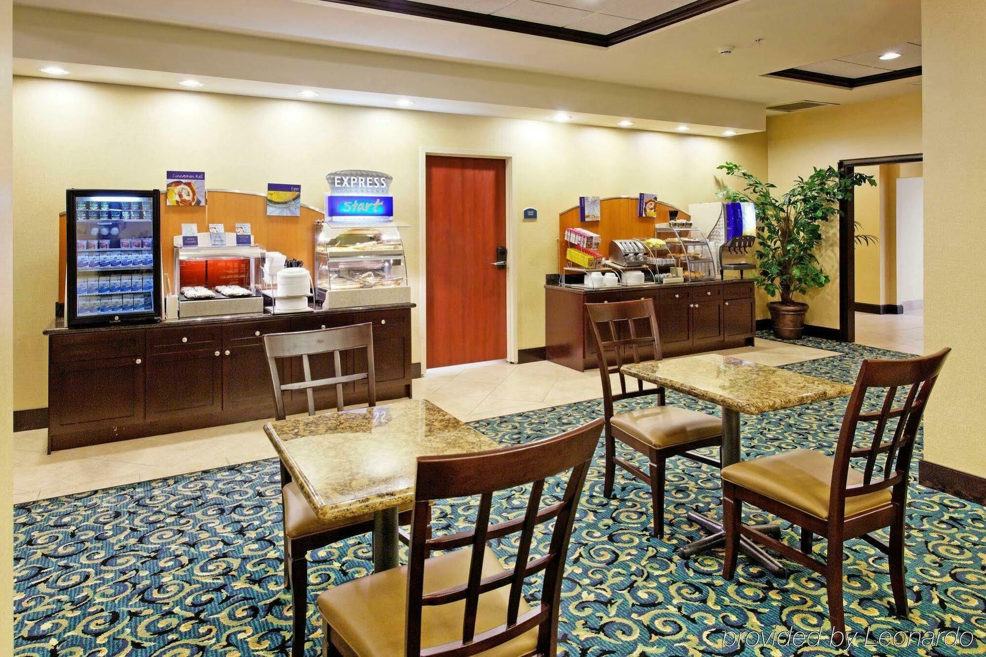 Holiday Inn Express & Suites Cookeville By Ihg Ресторант снимка